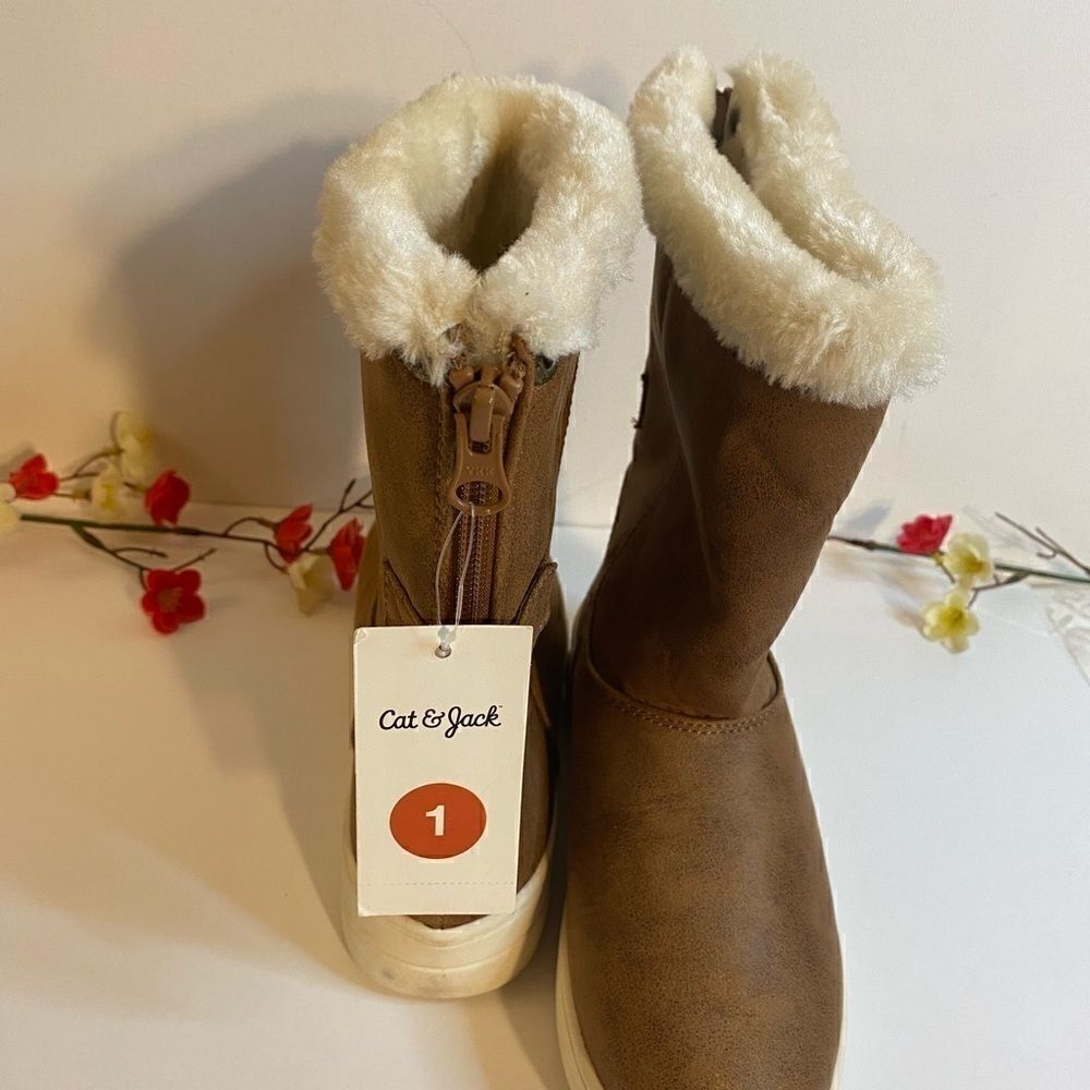 💥Cat & Jack Girl  faux suede shearling Boot -1 - Picture 11 of 11